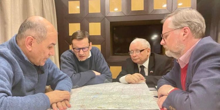 პოლონეთის, ჩეხეთისა და სლოვენიის პრემიერ-მინისტრები კიევში იმყოფებიან