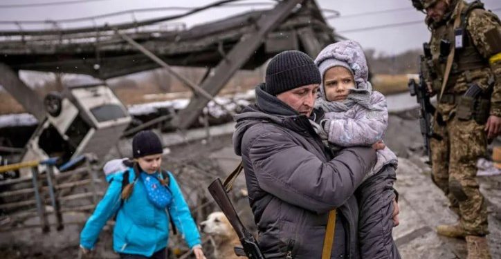 Save The Children – უკრაინელი მშობლები მიმართავენ ყველაზე სასოწარკვეთილ ზომებს შვილების დასაცავად – ბავშვებს მარტო გზავნიან უკრაინის ფარგლებს გარეთ, თავად კი ადგილზე რჩებიან სახლების დასაცავად