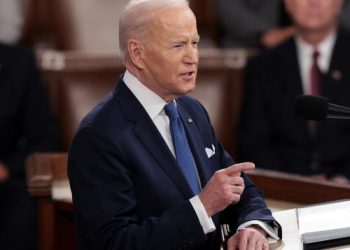 ჯო ბაიდენის განცხადებით, აშშ რუსული თვითმფრინავებისთვის საჰაერო სივრცეს ხურავს