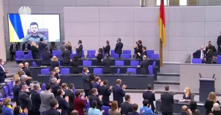 ვოლოდიმირ ზელენსკი გერმანიის ბუნდესტაგს – თქვენ მხოლოდ ეკონომიკა გაინტერესებდათ, თქვენი დახმარება დაგვიანებული იყო