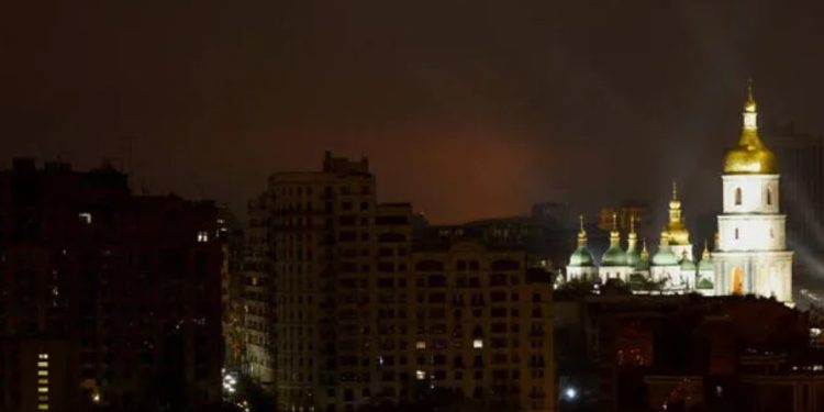 CNN – კიევში აფეთქების ხმა გაისმა – საჰაერო თავდასხმის მანიშნებელი განგაშია ოდესასა და უმენში