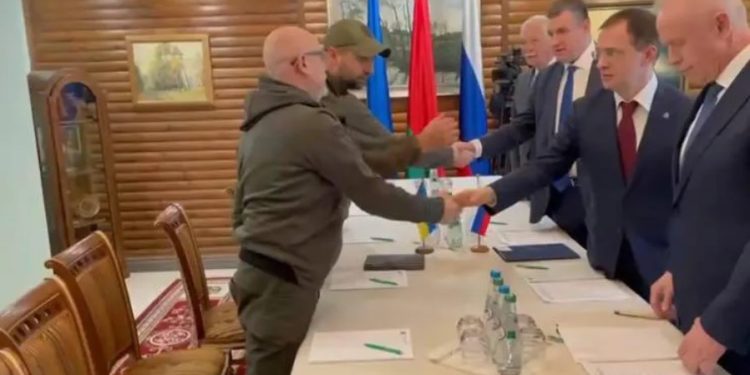 უკრაინა-რუსეთის მოლაპარაკებების მეორე რაუნდი დაიწყო