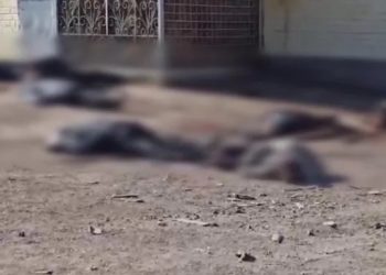 უკრაინული მედიის ინფორმაციით, ჩერნიგოვში ოკუპანტებმა პურის რიგში მყოფ მოქალაქეებს ცეცხლი გაუხსნეს, დაღუპულია 10 ადამიანი