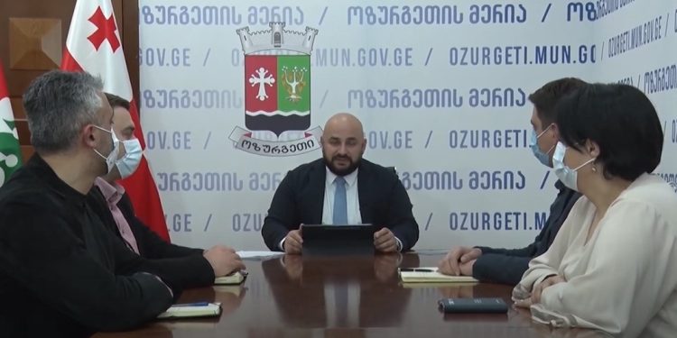 ვიდეო – უნებართვო მშენებლობები და გაუმართავი პარკირების სისტემა – ოზურგეთის მერიის სხდომა