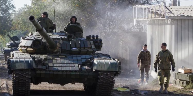 BBC – დაუზუსტებელი ინფორმაციით, რუს ჯარისკაცებს საწვავი და საკვები ეწურებათ – ისინი ანადგურებენ სუპერმარკეტებს საკვების მისაღებად, რადგან მათთვის მიწოდებული საკვები ვადაგასულია