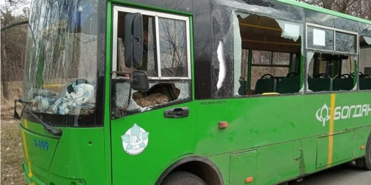 მარიუპოლიდან ევაკუაციისას რუსმა ოკუპანტებმა ავტობუსებს ცეცხლი გაუხსნეს, დაშავებულთა შორის არიან ბავშვები