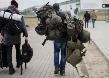 უკრაინაში საბრძოლველად 320 000-ზე მეტი უკრაინელი დაბრუნდა