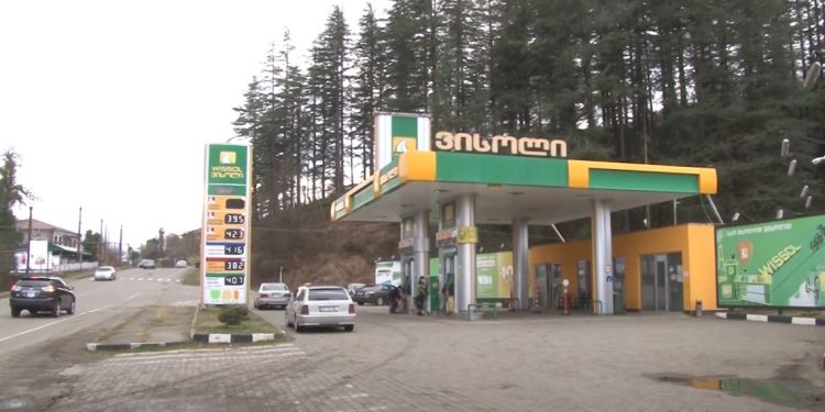 საქართველოში საწვავის ფასი ზრდას განაგრძობს – რას ფიქრობენ ოზურგეთში