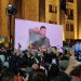 ვოლოდიმირ ზელენსკი – მინდა მოგიწოდოთ, არ გაჩუმდეთ, გამოდით ქუჩაში და მხარი დაუჭირეთ უკრაინას – თუ უკრაინა არ იდგება ფეხზე, არც ევროპა იდგება, თუ ჩვენ დავეცემით, თქვენც დაეცემით