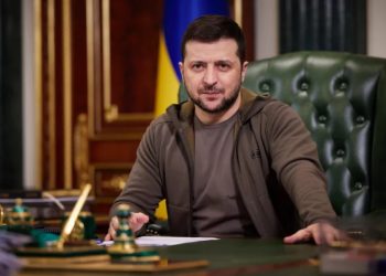 ვოლოდიმირ ზელენსკი – მადლობელი ვარ იმ რუსების, ვინც არ წყვეტს სიმართლის გადმოცემას და პირადად ქალის, რომელიც ომის საწინააღმდეგო პლაკატით შევიდა სტუდიაში