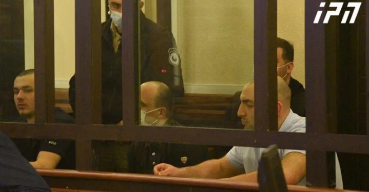 ნიკა კვარაცხელიას მკვლელობაში ბრალდებულებს, აკო ჭელიძეს 17, გიორგი კავილაძეს კი – 16 წლით თავისუფლების აღკვეთა მიესაჯათ