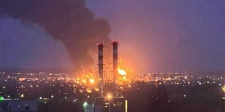 რუსეთის ქალაქ ბელგოროდში ნავთობის საწყობს ცეცხლი გაუჩნდა