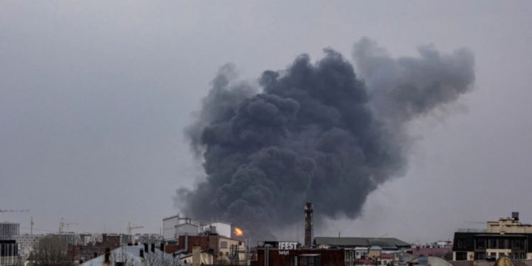 უკრაინული მედიის ცნობით, რუსებმა ლვოვზე ხუთი სარაკეტო იერიში განახორციელეს