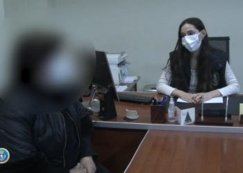 დააკავეს ექთანი და კიდევ ერთი, რომელთაც მოქალაქეს 150 ლარის სანაცვლოდ COVID-19 აცრის ყალბი ბარათი დაუმზადეს