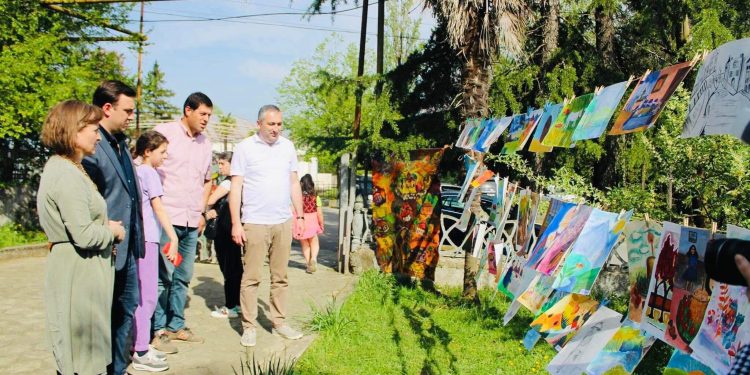 ,,სააღდგომო გამოფენა” ჩოხატაურის სამხატვრო სკოლაში