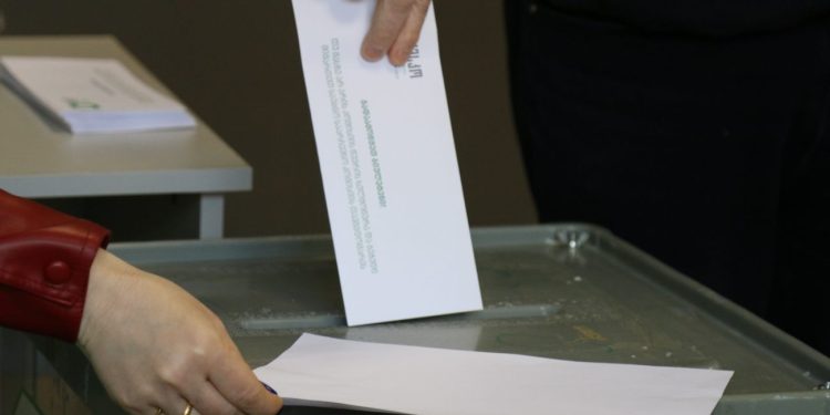 წინასწარი მონაცემებით, ბათუმში ქართული ოცნების კანდიდატმა 69% მიიღო, ენმ-ს კანდიდატმა – 31%