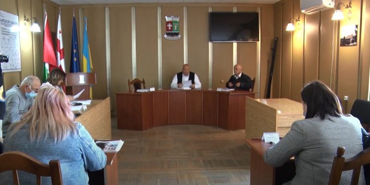 ოზურგეთის მერიაში მიმდინარე რეორგანიზაცია – საკრებულოს ბიუროს სხდომა