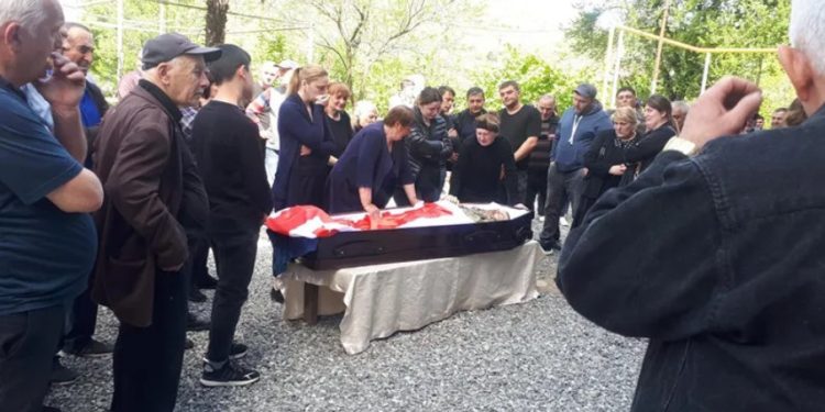 უკრაინაში დაღუპული ქართველი მებრძოლი, ალიკა ცაავა წალენჯიხაში, საკუთარ სახლში გადაასვენეს