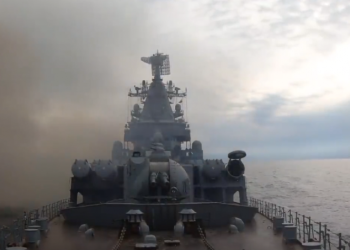 ალექსეი არესტოვიჩი – შავ ზღვაში რუსული კრეისერი „მოსკოვი“ იწვის