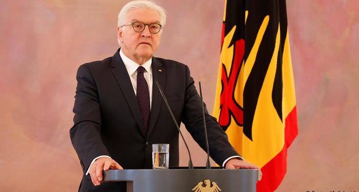 ფრანკ ვალტერ შტაინმაიერი აცხადებს, რომ გერმანია უკრაინას იარაღს მიაწვდის