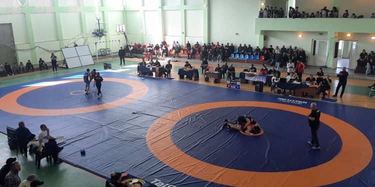 ვიდეო – ოზურგეთი ჭიდაობაში, უმცროს ჭაბუკთა შორის საქართველოს პირველობას მასპინძლობს