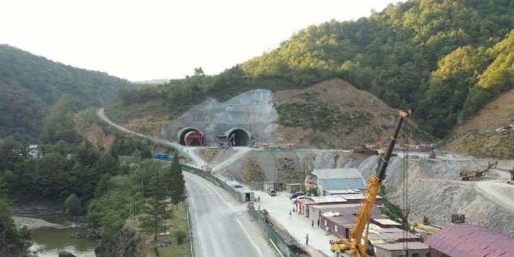 18 და 19 აპრილს თბილისი-სენაკი-ლესელიძის გზის 155-ე კილომეტრზე ავტოტრანსპორტის მოძრაობა დროებით შეიზღუდება