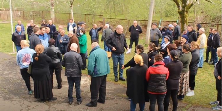 „სოფლის მხარდაჭერის პროგრამის“ ფარგლებში სოფელ შრომასა და დაბა ურეკის მოსახლეობასთან შეხვედრა გაიმართა