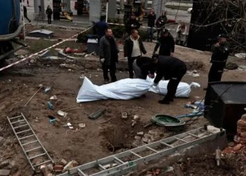 კიევთან ახლოს ათობით ადამიანის ცხედარი აღმოაჩინეს