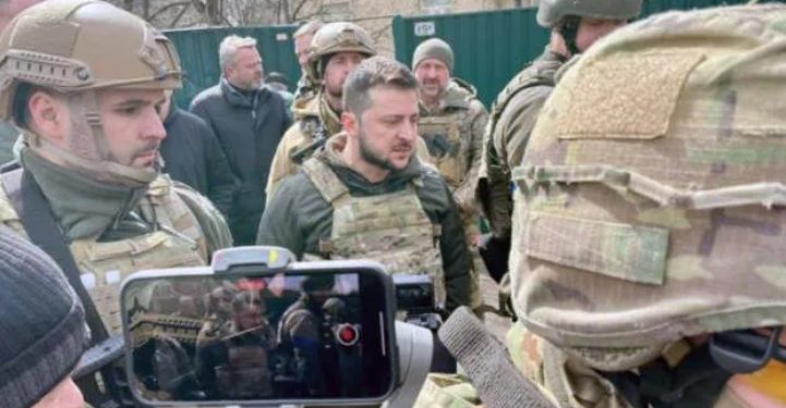 ვოლოდიმირ ზელენსკი ბუჩაში ჩავიდა