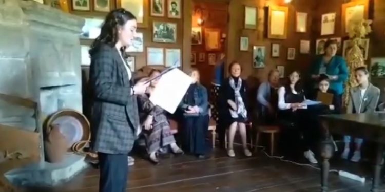 “ომი და ლიტერატურა” – დვაბზუს საჯარო სკოლის მოსწავლეების კონფერენცია