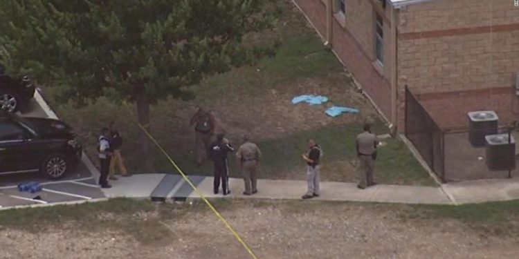 ტეხასის შტატში დაწყებით სკოლაში სროლას მსხვერპლი მოყვა, დაღუპულთა შორის ბავშვებიც არიან