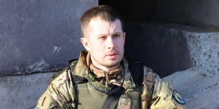 აზოვის პოლკის დამფუძნებელი: მარიუპოლის მცველები ადგილზე არიან იარაღით ხელში, ყველაფერი კარგად იქნება