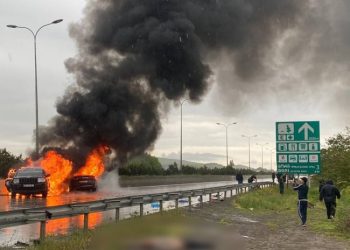 ავტოსაგზაო შემთხვევა ცენტრალურ მაგისტრალზე – მანქანებს ცეცხლი გაუჩნდა