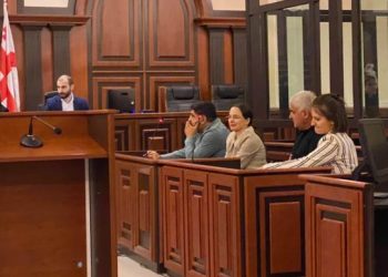 სექსუალურ დანაშაულში ბრალდებული საკრებულოს ყოფილი დეპუტატი საქალაქო სასამართლომ უდანაშაულოდ ცნო