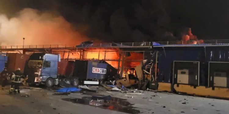 ოდესაში ოკუპანტებმა სავაჭრო ცენტრი და ორი სასტუმრო დაბომბეს – არის მსხვერპლი და დაშავებულები