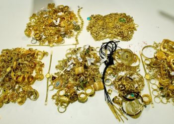 დიდი ოდენობით ოქროსა და ვერცხლის კონტრაბანდაზე 3 ადამიანი დააკავეს