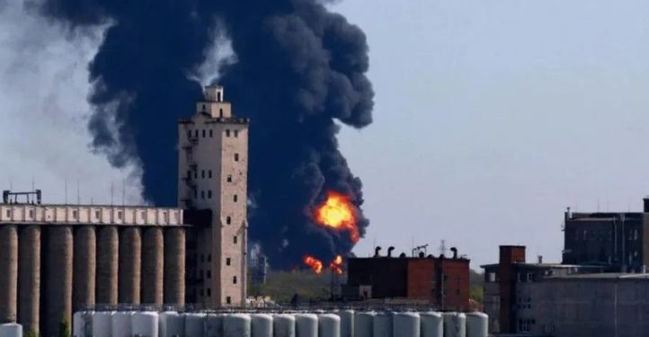 ოკუპირებულ მაკეევკაში ნავთობის საცავში, რომელიც რუსეთის ჯარებს ამარაგებს, ხანძარი გაჩნდა