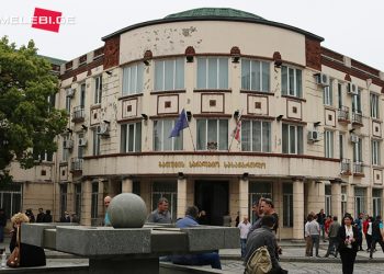 რუსეთის მოქალაქე, რომელმაც თარჯიმანთა ბიუროს თანამშრომელს დაარტყა 500 ლარით დააჯარიმეს