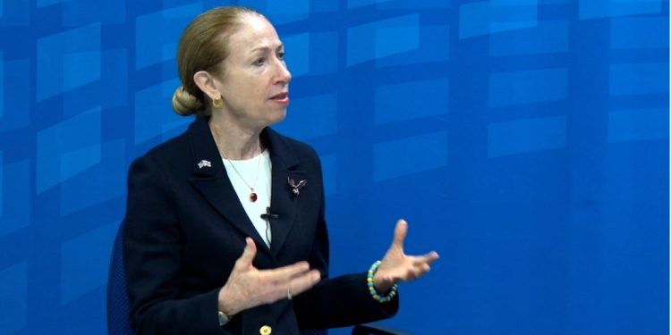 ყოველ ჯერზე როცა ჩამოვდივარ გურიაში უფრო მიყვარდება ეს რეგიონი – კელი დეგნანი გურიაში ვიზიტის შესახებ