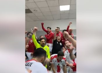 ვიდეო – საქართველოს ნაკრები გასახდელში გამარჯვებას აღნიშნავს