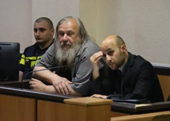 დავით ბერძენიშვილის მიმართ განხორციელებული დევნის ფაქტზე დაკავებულს პატიმრობა შეეფარდა