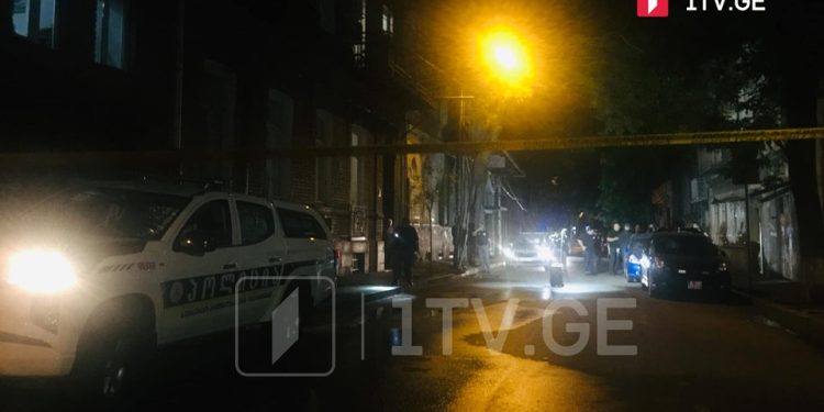 თბილისში, ჯავახიშვილის ქუჩაზე მამაკაცი დაჭრეს