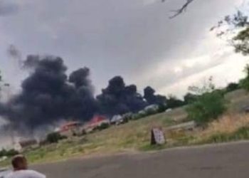 დროებით ოკუპირებულ ნოვაია კახოვკაში უკრაინელებმა რუსების საბრძოლო მასალის საწყობი გაანადგურეს