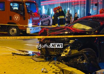 ავარია ბათუმში – შემთხვევის ადგილზე სახანძრო და პოლიციაა მობილიზებული