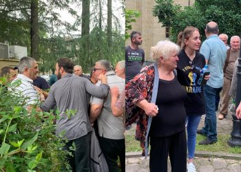 სიტყვიერი და ფიზიკური და დაპირისპირება ოზურგეთში “ნაციონალური მოძრაობისა” და “ქართული ოცნების” წევრებს შორის