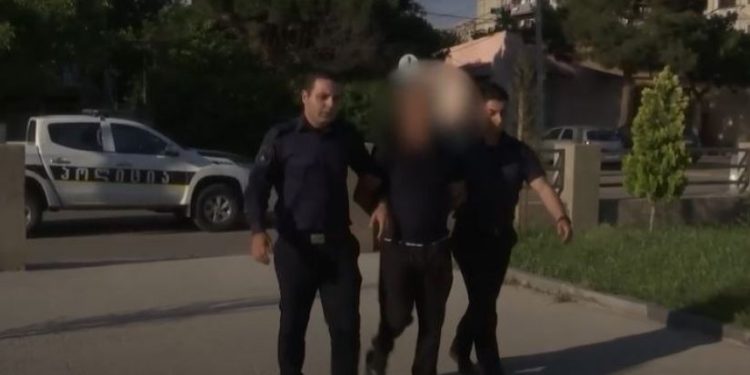 პოლიციამ მკვლელობისათვის ძებნილი პირი დააკავა