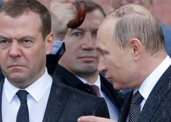 მედვედევი აშშ-სთან ბირთვულ ხელშეკრულებაზე: დაე, თვითონ მოღოღდნენ და გვთხოვონ შეთანხმება