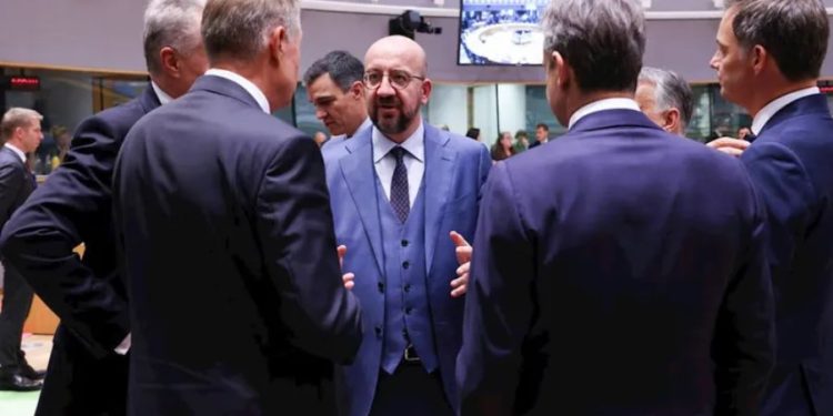 ბრიუსელში, ევროკავშირის წევრი ქვეყნების ლიდერები საქართველოს, უკრაინისა და მოლდოვის განაცხადზე მსჯელობენ