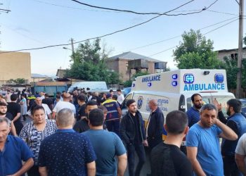 როგორია მარნეულში აივნის ჩამონგრევის შედეგად დაშავებული ორსულის მდგომარეობა