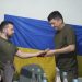 ზელენსკი მიკოლაევში ჩავიდა და ვიტალი კიმი დააჯილდოვა